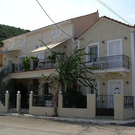 Starvillas Apartments And Studios Agia Efimia エクステリア 写真