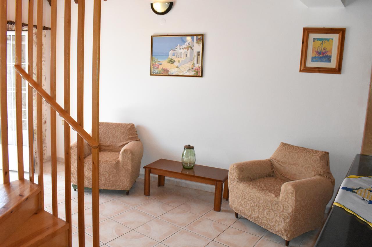 Starvillas Apartments And Studios Agia Efimia エクステリア 写真